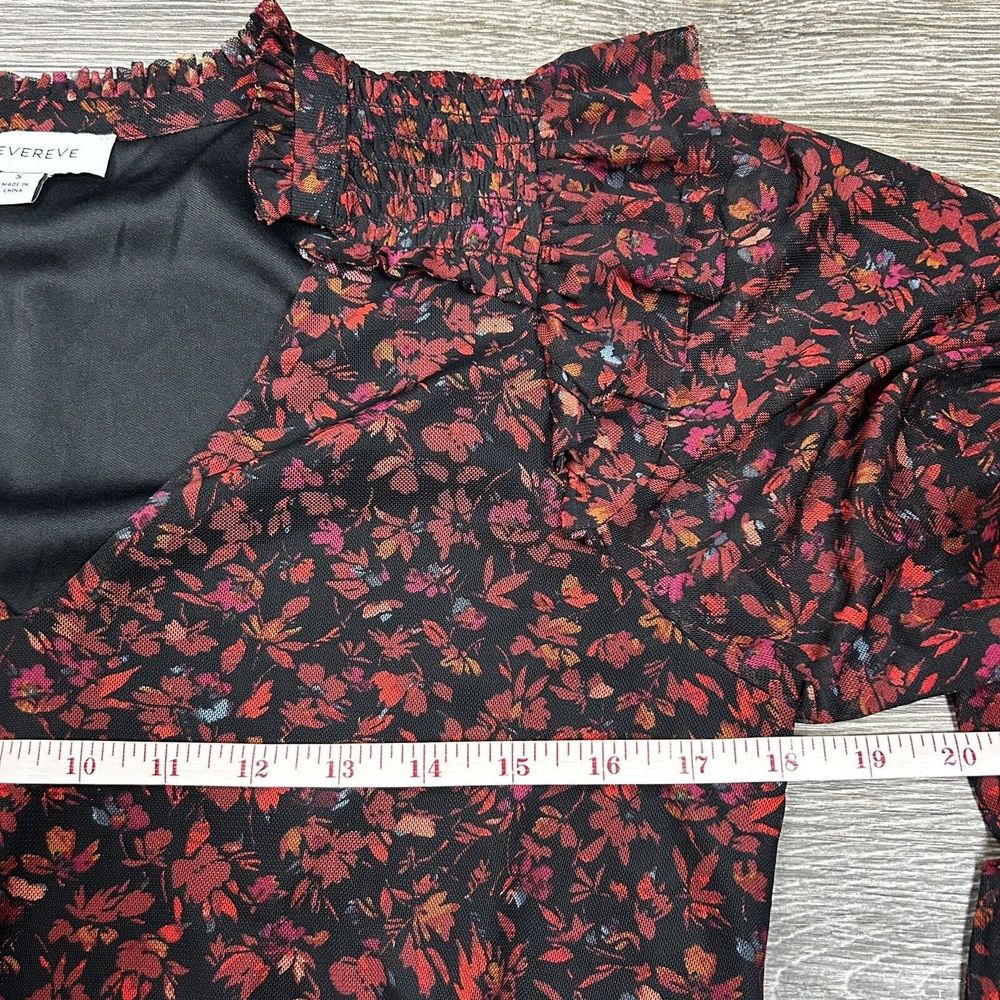 Evereve Black Floral V-Neck Smocked Waist Blouse - Picture 8 of 8